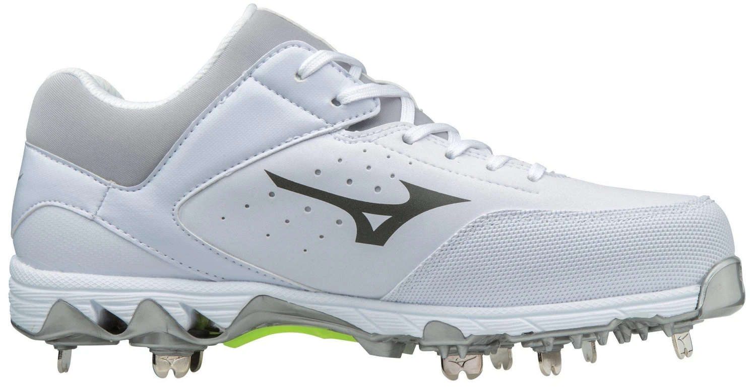 Mizuno 9-Spike Swift 5 Women's Metal Softball Cleat 6 Mizuno 9-Spike Swift 5 Women's Metal Softball Cleat - Image 4