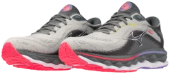 Mizuno Women's Wave Sky 7 D Running Shoe -Mizuno 411414 5F00 09